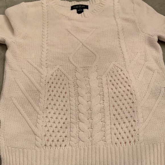 Cream Sweater - Picture 4 of 4